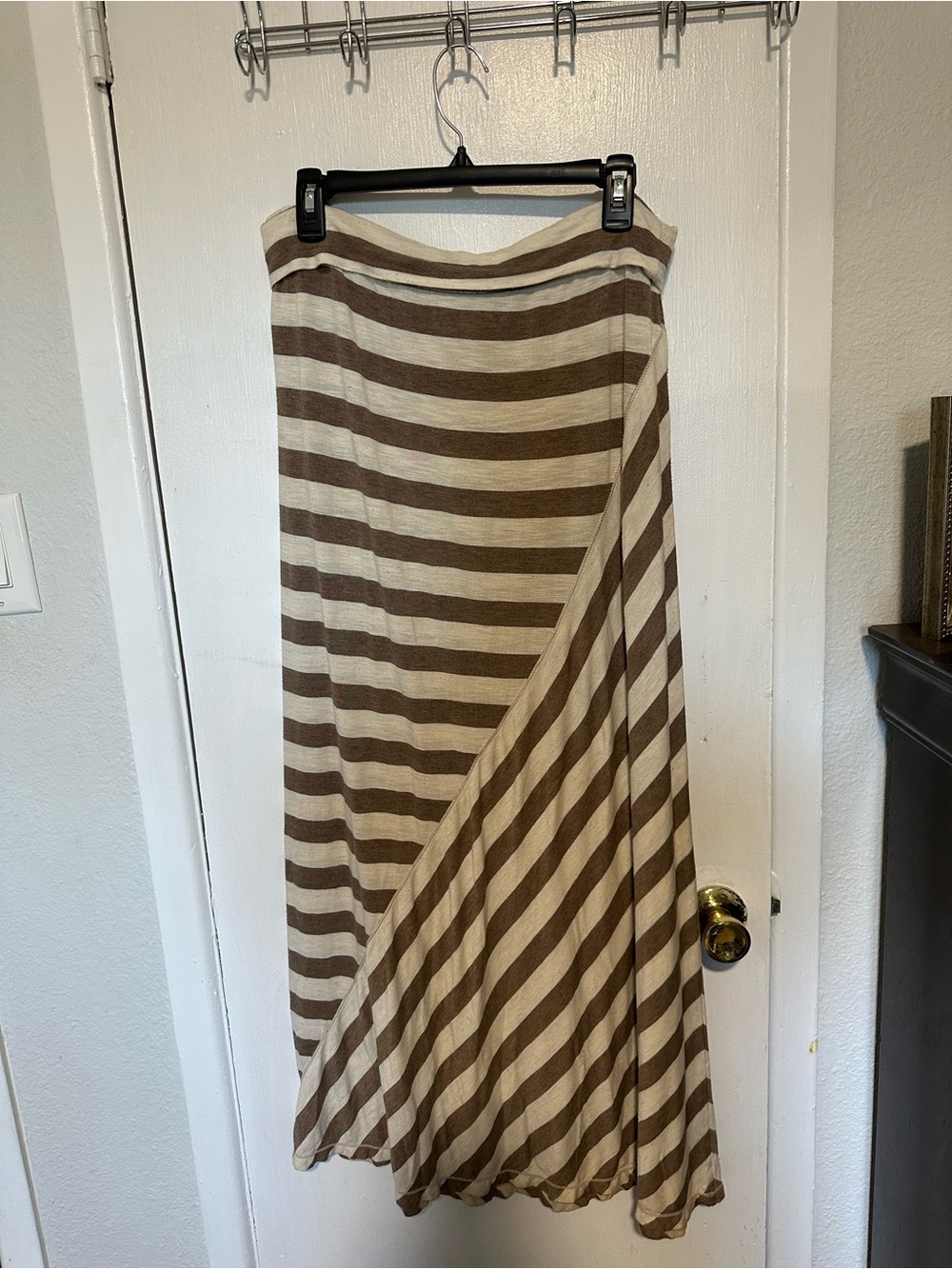 Max Edition Brown and Cream Striped Maxi Skirt